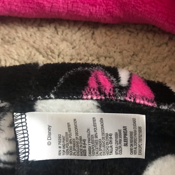 Never worn Minnie pajamas fuzzy and warm - Picture 5 of 5